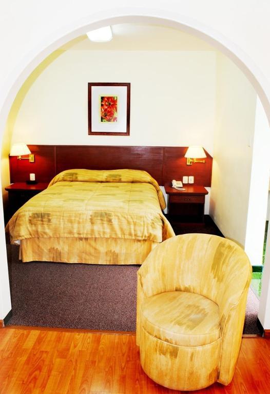 Hotel Marcella Clase Ejecutiva Morelia Szoba fotó